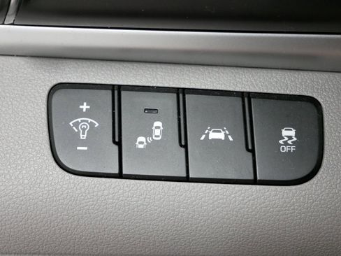 Used 2020 Hyundai Elantra Value Edition image 22