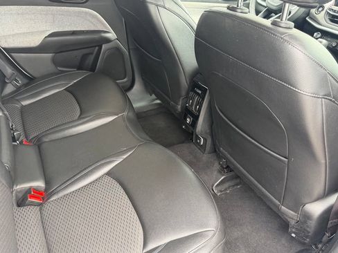 Used 2024 Jeep Compass Latitude AWD/4WD image 48