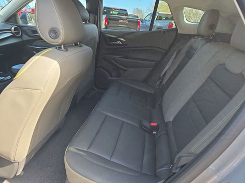 Used 2025 Chevrolet Trax ACTIV w/ Driver Confidence Package image 15