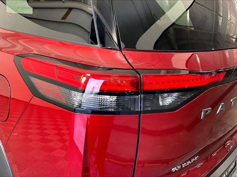 New 2026 Nissan Pathfinder SV image 37