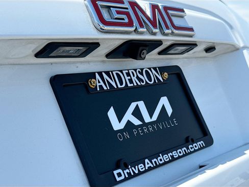 Used 2016 GMC Yukon SLE w/ HD Trailering Package AWD/4WD image 15