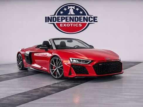 Used 2021 Audi R8 V10 w/ Premium Package image 1