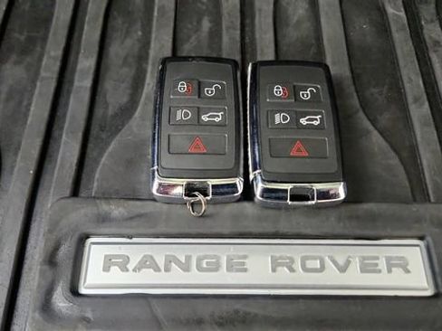 Used 2026 Land Rover Range Rover Velar Dynamic SE AWD/4WD image 82