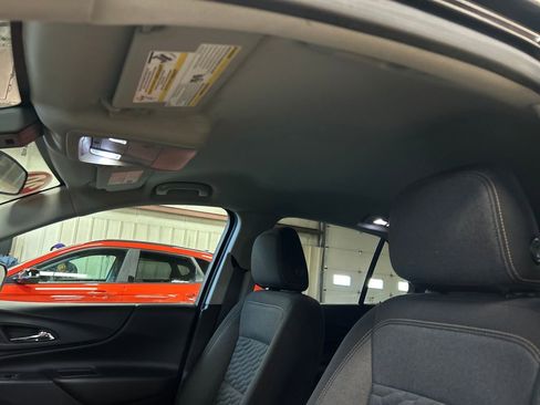 Used 2020 Chevrolet Equinox LT AWD/4WD image 13