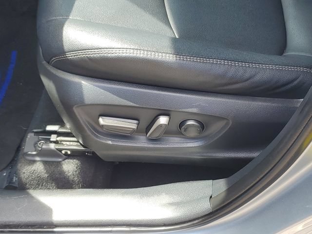 Used 2024 Toyota Corolla Cross XLE FWD image 26