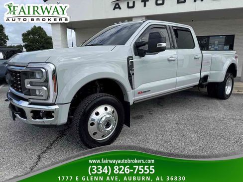 Used 2026 Ford F450 Lariat w/ Lariat Ultimate Package AWD/4WD image 2