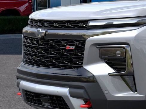 New 2026 Chevrolet Traverse Z71 w/ Enhanced Driving Package image 13