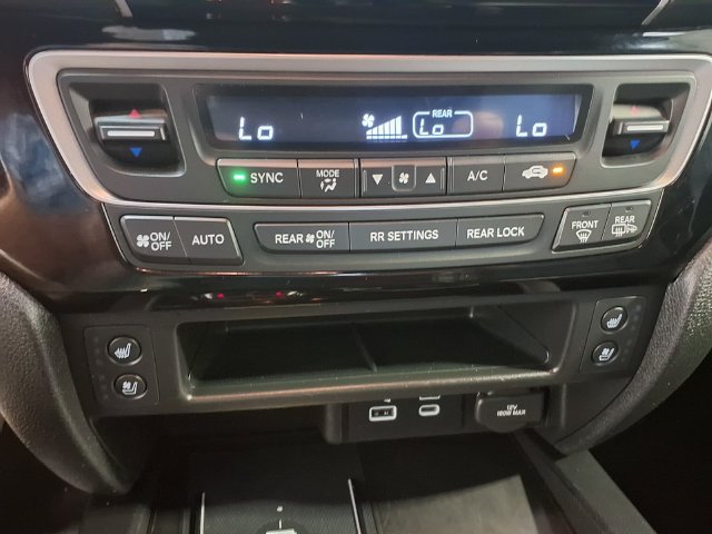 Used 2024 Honda Passport Black Edition image 13