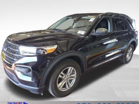 Used 2023 Ford Explorer XLT image 1