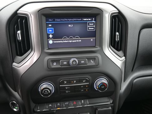 Used 2026 Chevrolet Silverado 1500 Custom AWD/4WD image 15