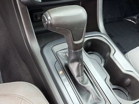 Used 2019 Chevrolet Colorado W/T w/ Custom Special Edition AWD/4WD image 15