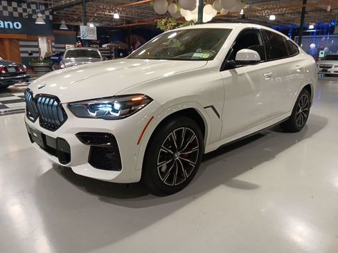 Used 2023 BMW X6 xDrive40i w/ M Sport Package AWD/4WD image 1
