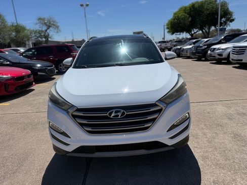 Used 2017 Hyundai Tucson Limited w/ Limited Ultimate Package 03 image 2