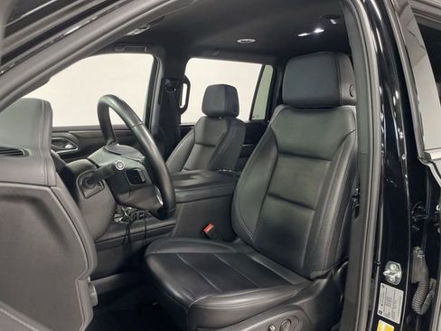 Used 2024 Chevrolet Suburban LT AWD/4WD image 11