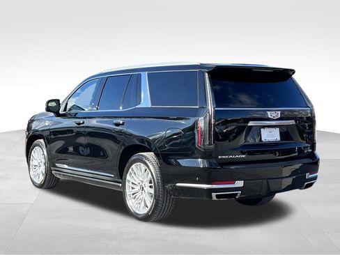 Certified 2025 Cadillac Escalade Premium Luxury w/ Touring Package image 8