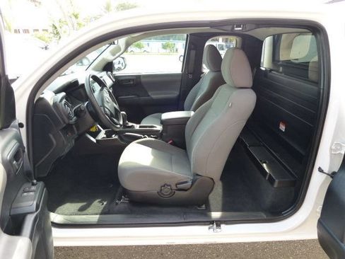Used 2022 Toyota Tacoma SR RWD image 29