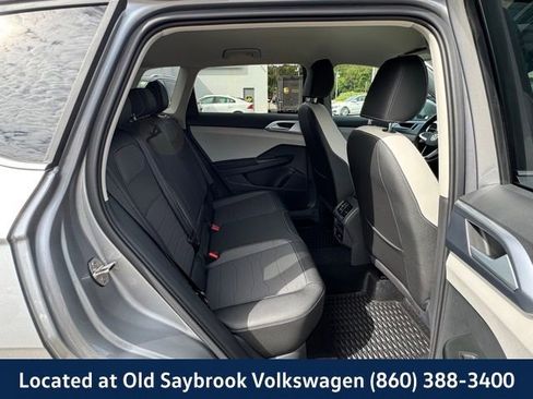 New 2025 Volkswagen Taos SE image 18