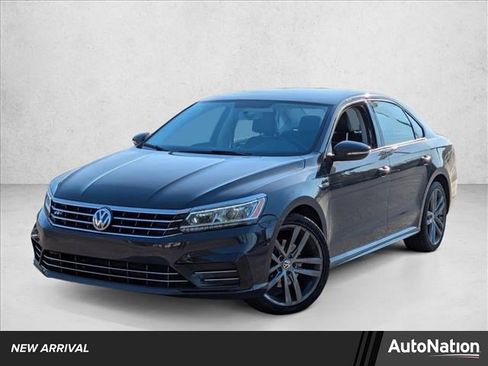 Used 2018 Volkswagen Passat 2.0T R-Line w/ R-Line Lighting Package image 1