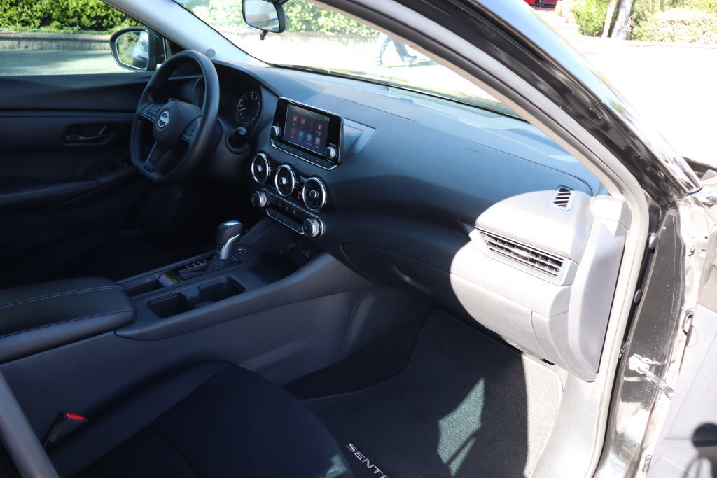 Used 2025 Nissan Sentra S FWD image 35
