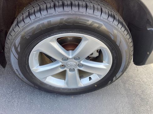 Used 2013 Toyota RAV4 XLE image 34