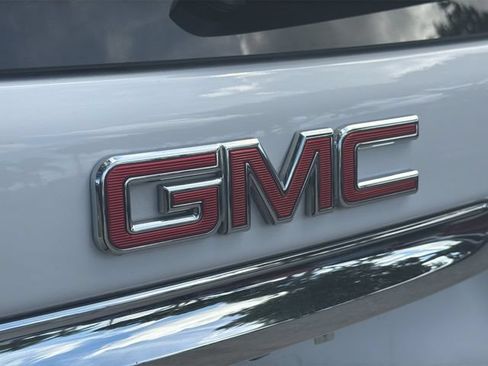 Certified 2021 GMC Terrain SLE w/ Driver Convenience Package AWD/4WD image 9