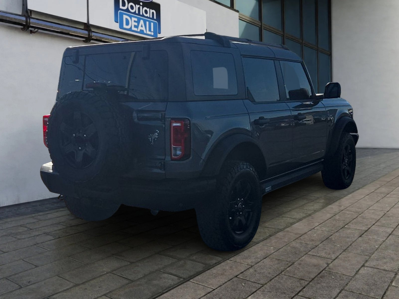 Used 2024 Ford Bronco Black Diamond AWD/4WD image 3