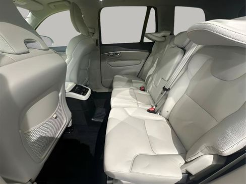 Used 2024 Volvo XC90 T8 Plus AWD/4WD image 12