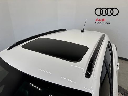 Used 2025 Chevrolet Trax RS w/ Sunroof Package image 8