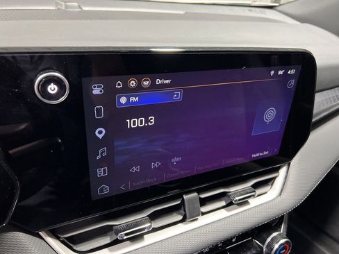 Used 2026 Chevrolet Equinox LT FWD image 30