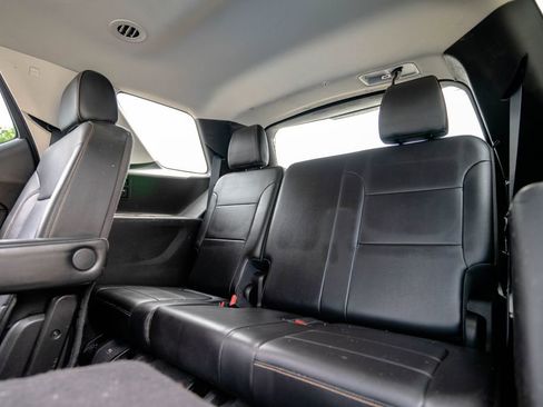 Used 2019 Chevrolet Traverse Premier w/ Redline Edition AWD/4WD image 37