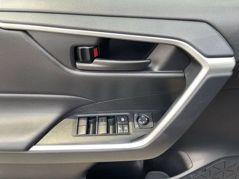 Certified 2025 Toyota RAV4 LE AWD/4WD image 12