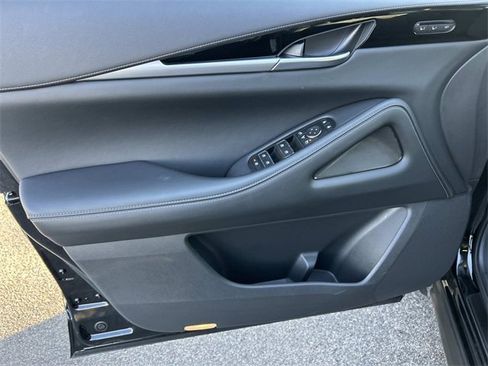 Used 2025 INFINITI QX60 Pure image 18