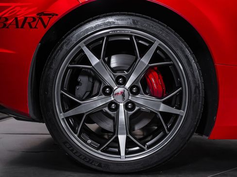 Used 2022 Chevrolet Corvette Stingray Premium Cpe w/ Z51 Performance Package RWD image 19