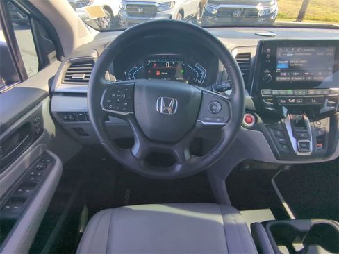 Used 2024 Honda Odyssey EX-L image 15