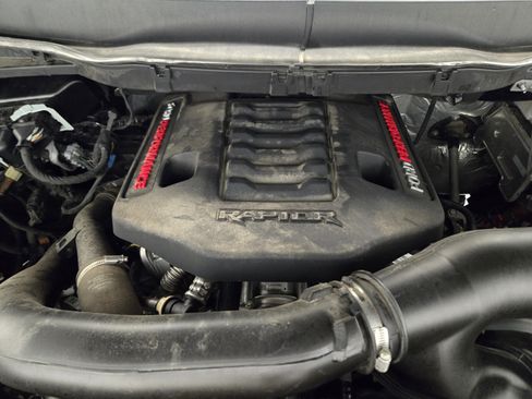 Certified 2023 Ford F150 Raptor w/ Raptor Carbon Fiber Package image 31