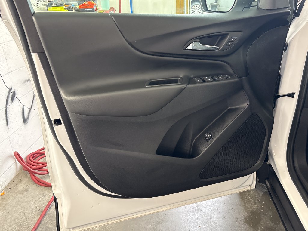 Used 2024 Chevrolet Equinox LT FWD image 13
