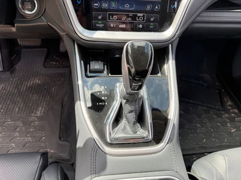 Used 2024 Subaru Outback Limited AWD/4WD image 28