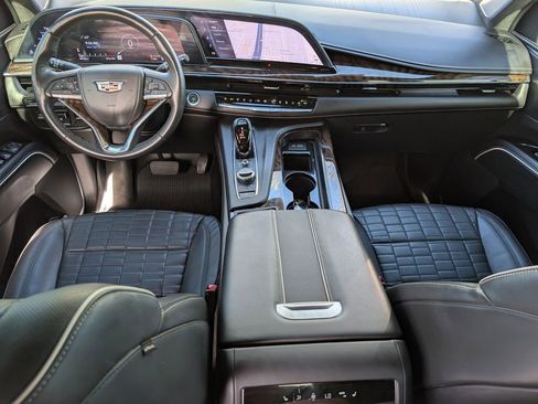 Certified 2022 Cadillac Escalade Sport Platinum w/ LPO, ONYX Package image 19