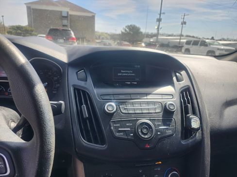 Used 2018 Ford Focus S image 10