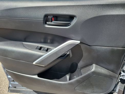 Used 2024 Toyota Corolla Cross LE w/ Moonroof Package FWD image 29