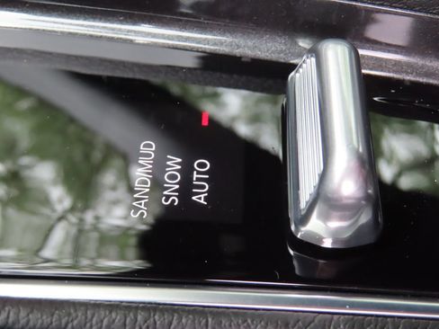Certified 2023 Jeep Compass Latitude AWD/4WD image 7