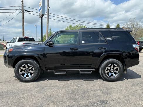 Used 2023 Toyota 4Runner TRD Off-Road Premium w/ Moonroof Package image 6