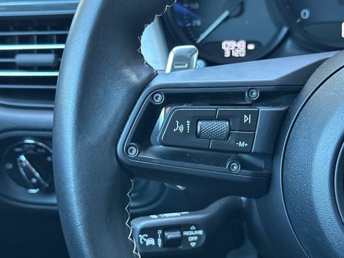 Used 2025 Porsche Macan Turbo AWD/4WD image 30