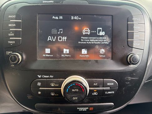 Used 2019 Kia Soul w/ Convenience Package FWD image 8