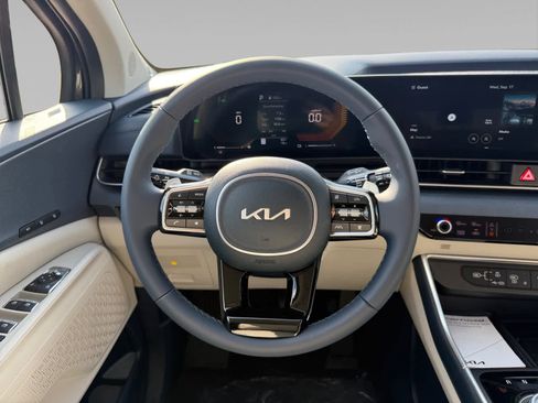 New 2026 Kia Carnival EX image 12