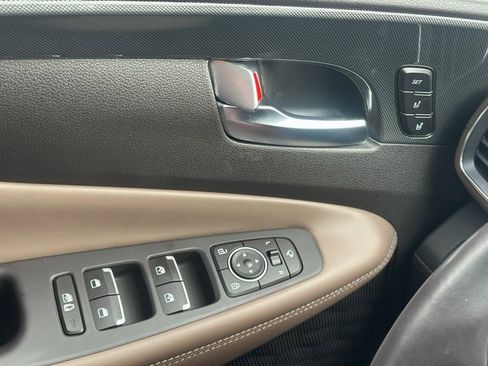 Used 2023 Hyundai Santa Fe Limited w/ Cargo Package image 33