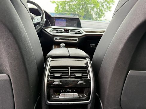 Used 2020 BMW X7 xDrive40i w/ Cold Weather Package AWD/4WD image 15