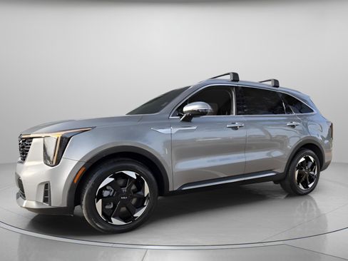 Used 2025 Kia Sorento EX image 2