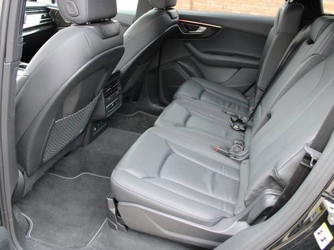 Used 2025 Audi Q7 3.0T Premium Plus image 6