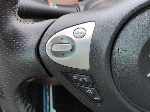 Used 2017 Nissan 370Z Coupe RWD image 20